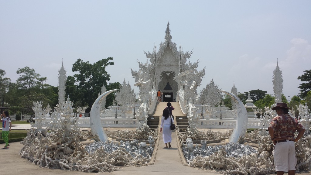 Wat Rong Khun forfra